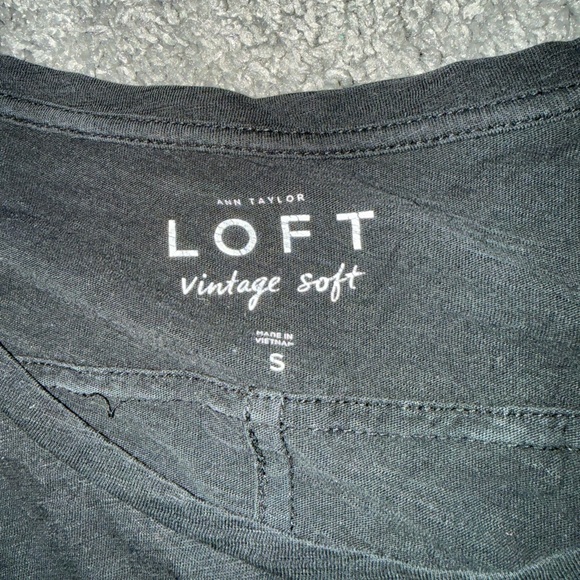 LOFT Size Small Tee Lot- Black (2), Neon Green, Neon Pink, Light Blue - Picture 7 of 13